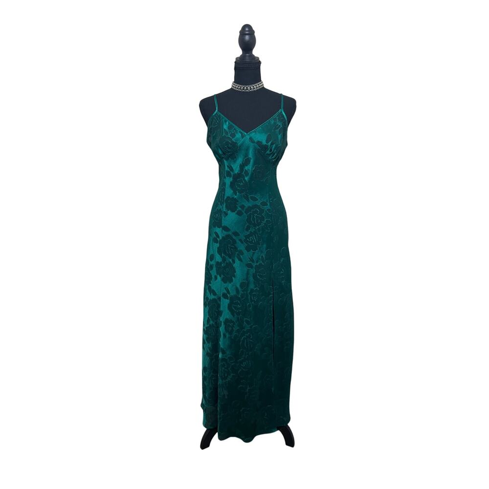 Vintage 1980s Victoria’s Secret Gold Label emerald green maxi slip dress 💚✨